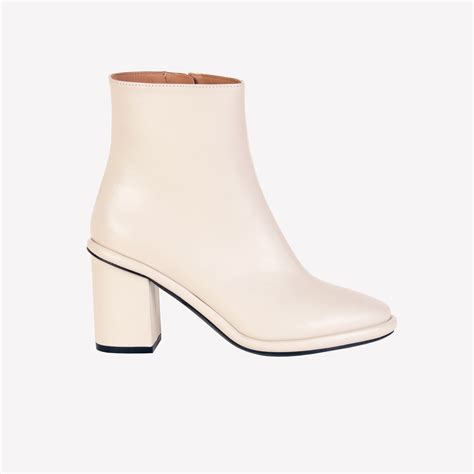 scarpe versace stivaletto bianco e oro|Calzature e Scarpe Eleganti Donna .